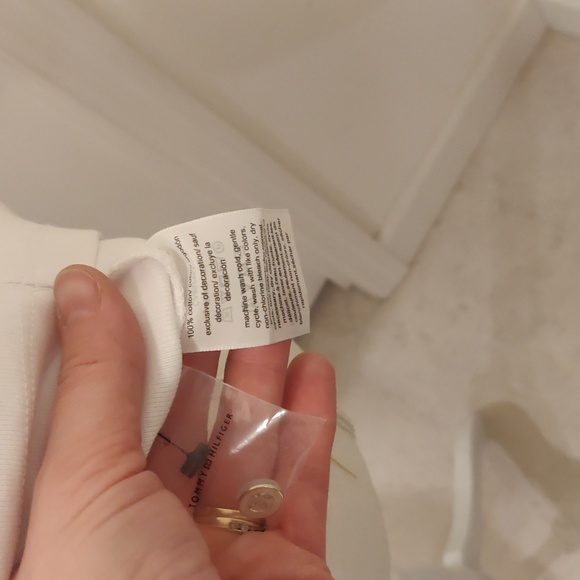 WOMEN'S COTTON SOLID-COLOR RUFFLED HENLEY TOP IN WHITE sz M - Picture 8 of 8